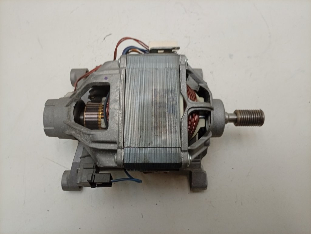 WE60S3 кт67 Двигатель для стиральной машины Gorenje MCA 52/64-148/KT15 б/у