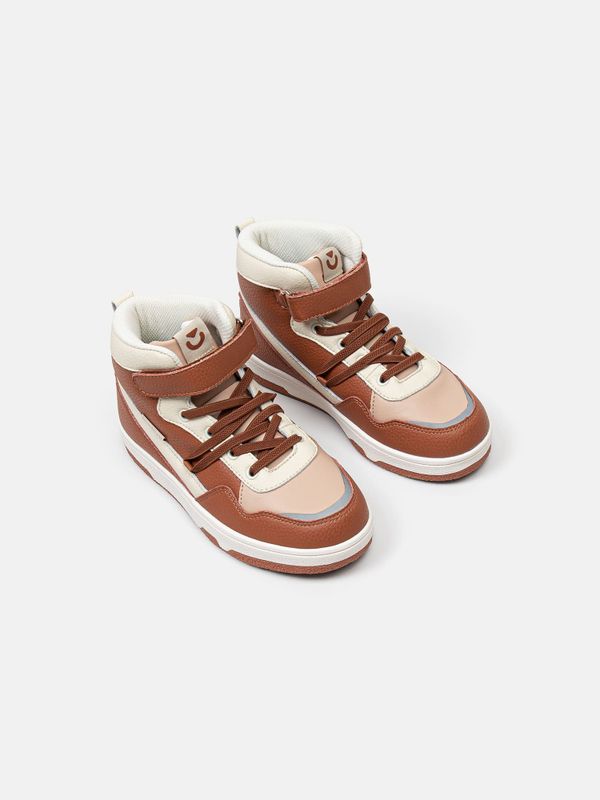 Кроссовки утепленные 