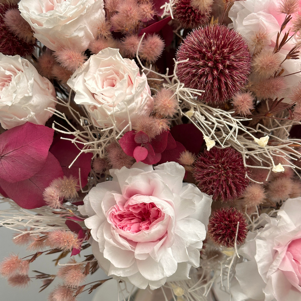 «Рубиновый джем» - букет из стабилизированных цветов