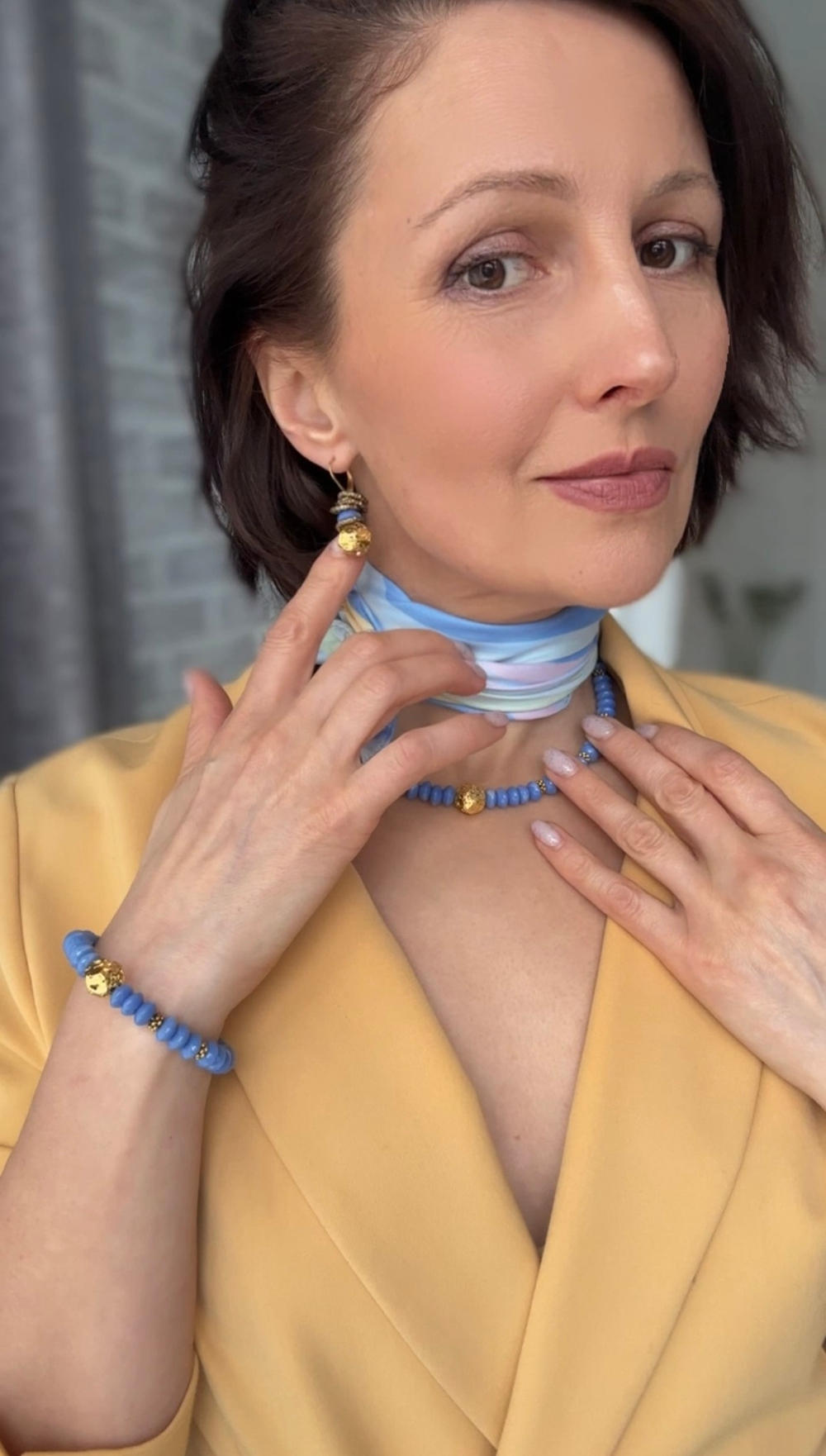 Серьги из стекла и лавы.