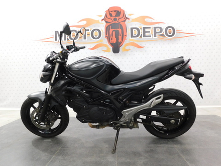 Suzuki Gladius SFV400 , 2015