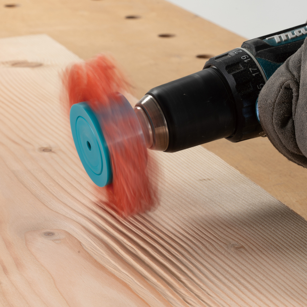 Щетка нейлоновая дисковая "Звезда" (d100 мм, красная, G80, 6 мм) Makita D-45749 100 мм 80G Звезда Нейлон Оранжевая Шлифование