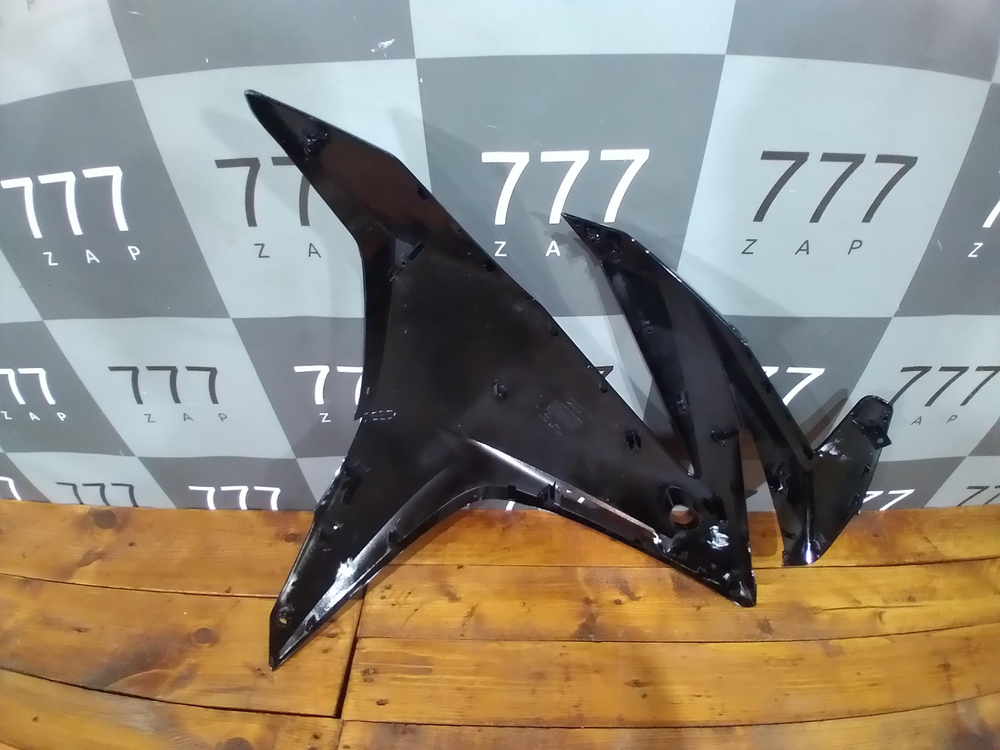 Пластик левая сторона Honda CBR500 16-21 Новый Оригинал 64430MJWJ000