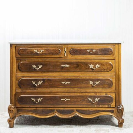 Комод в классическом стиле