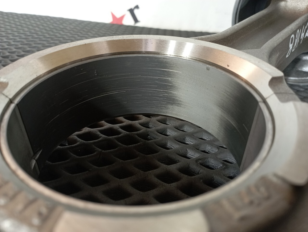 Поршень с шатуном