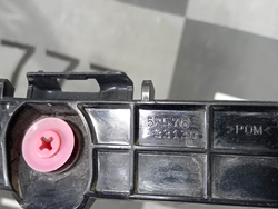 Кронштейн заднего бампера левый Toyota Camry (XV70) 17-нв Б/У Оригинал 5257633130