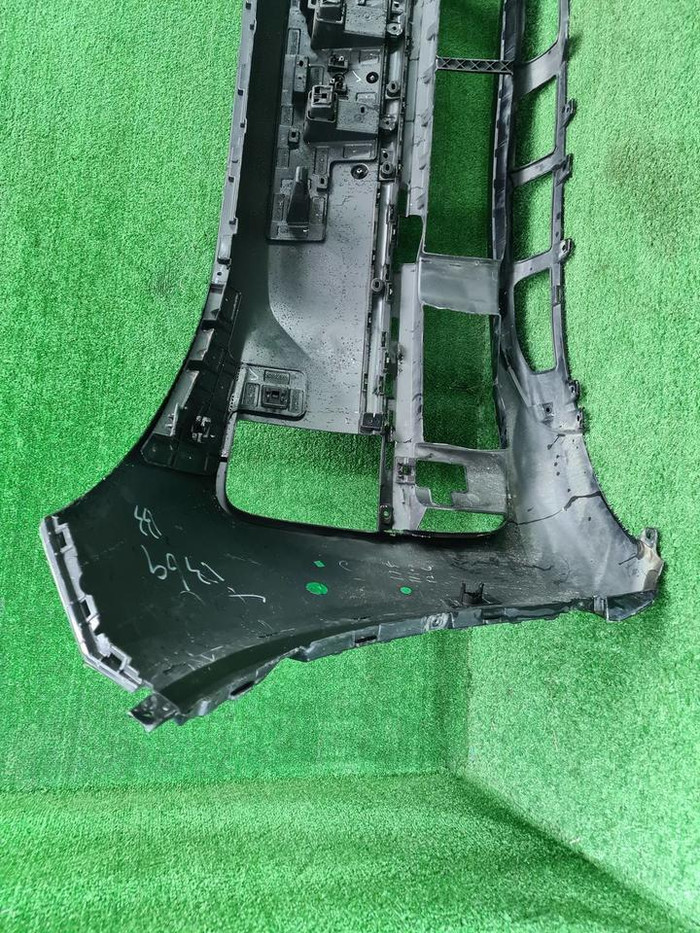 Бампер передний Lixiang L7 (2022-н.в.)