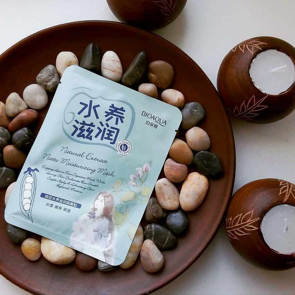 Смягчающая тканевая маска с соевым экстрактом