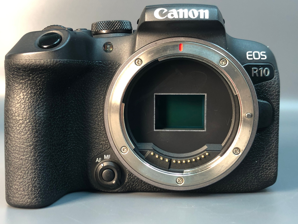 Canon EOS R10, 49.000 кадров пробега