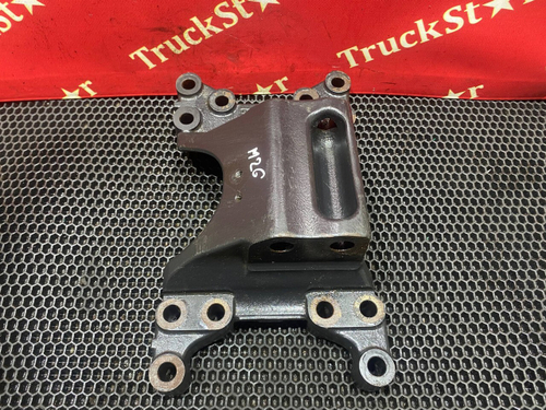 Кронштейн траверсы КПП левый 2021г