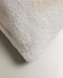 ZARA HOME НАВОЛОЧКА ДЛЯ ДЕКОРАТИВНОЙ ПОДУШКИ ИЗ ИСКУССТВЕННОЙ ШЕРСТИ, ЖЕЛТОВАТО-БЕЛЫЙ