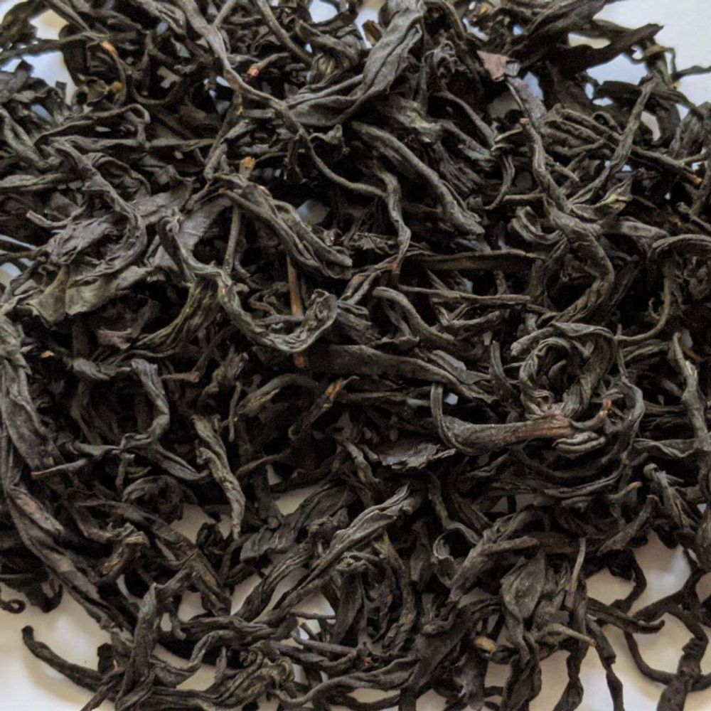 Сяо Чжун, легкого копчения (Лапсанг Сушонг)