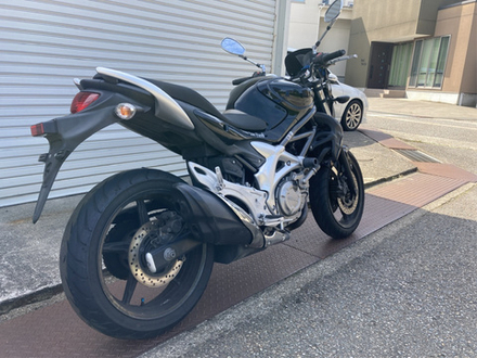 Suzuki Gladius SFV400 ABS , 2014