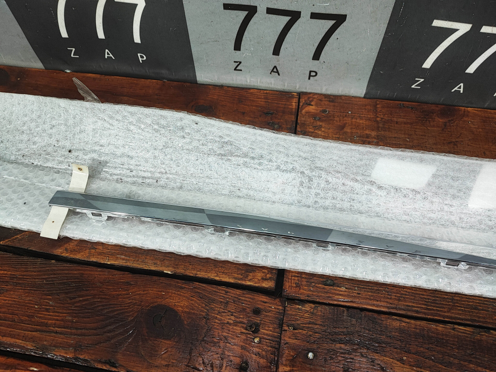 Молдинг двери задней левой VW Passat B8 Новый Оригинал 3G0853777GRU