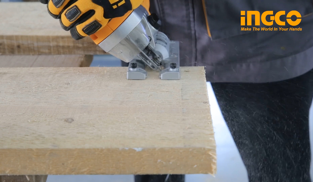 Лобзик электрический INGCO JS80068 INDUSTRIAL 800 Вт