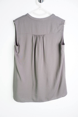 Блузка Uniqlo лаконичная, маркировка S, визуально на 44 размер