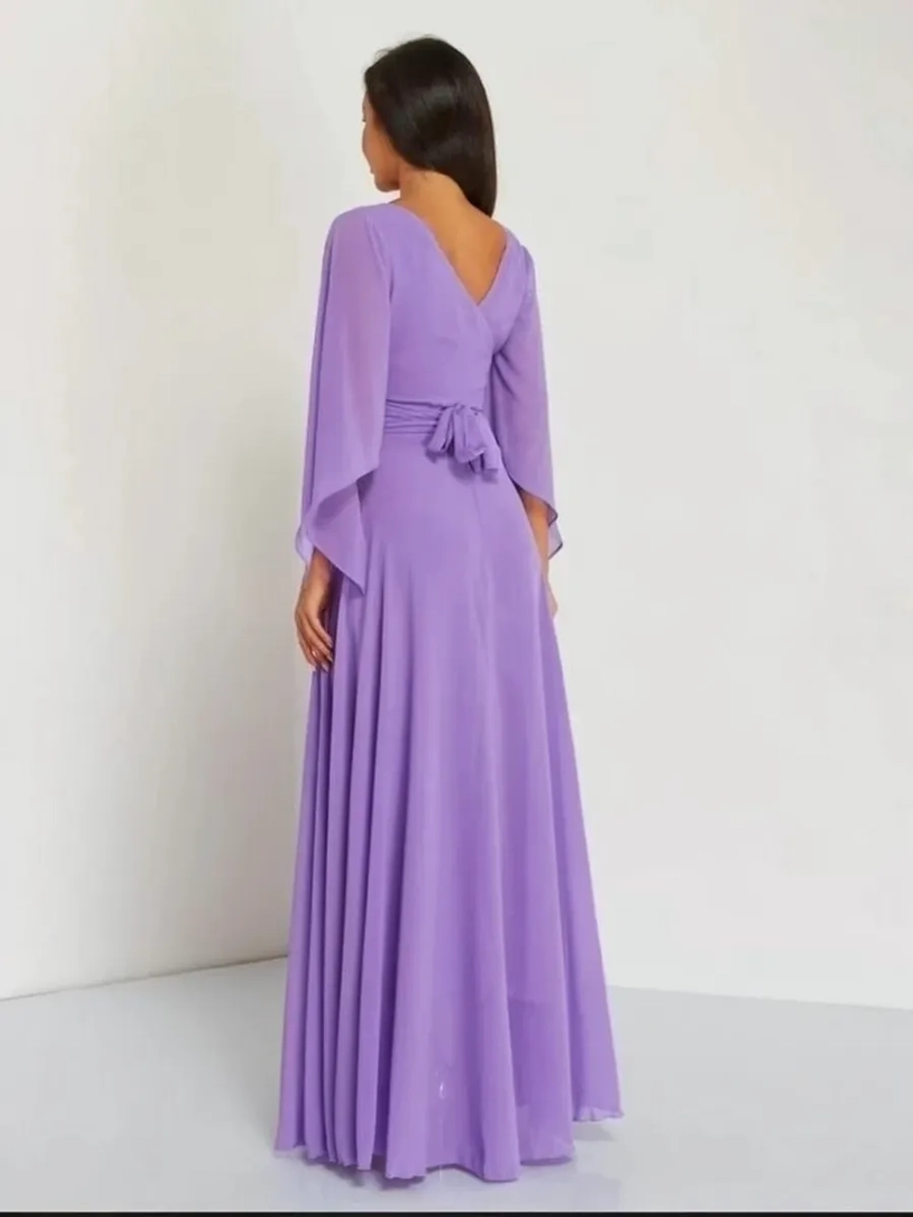 Платье с пышной юбкой