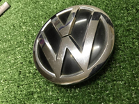 Эмблема решетки радиатора VW Polo sedan 5 (15-20)