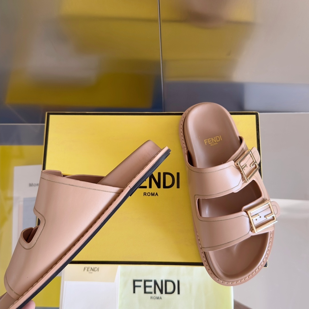Fendi Feel Slides