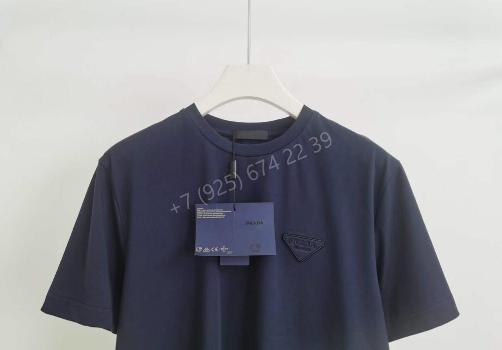Футболка Prada
