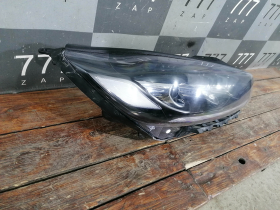 Фара правая LED Kia Sorento 3 Prime (UM) 17-20 Б/У Оригинал 92102C5600