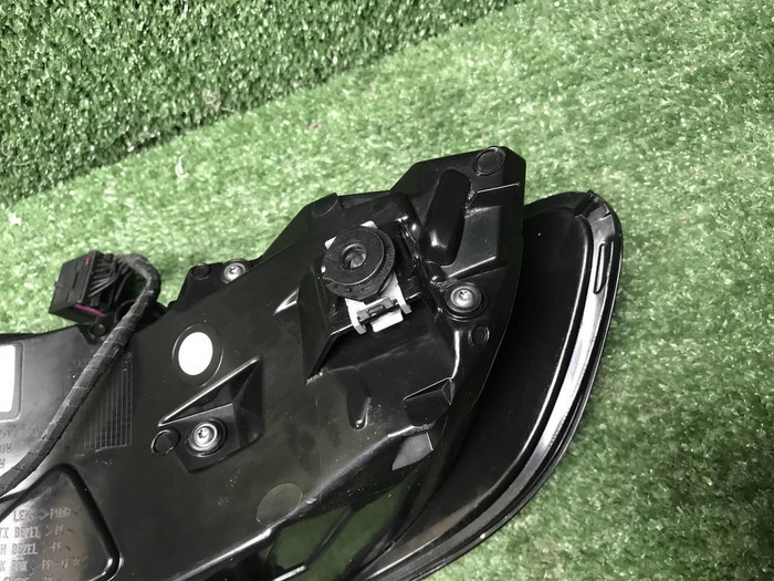 Фонарь левый внешний Porsche Macan 95b (2018-н.в.)