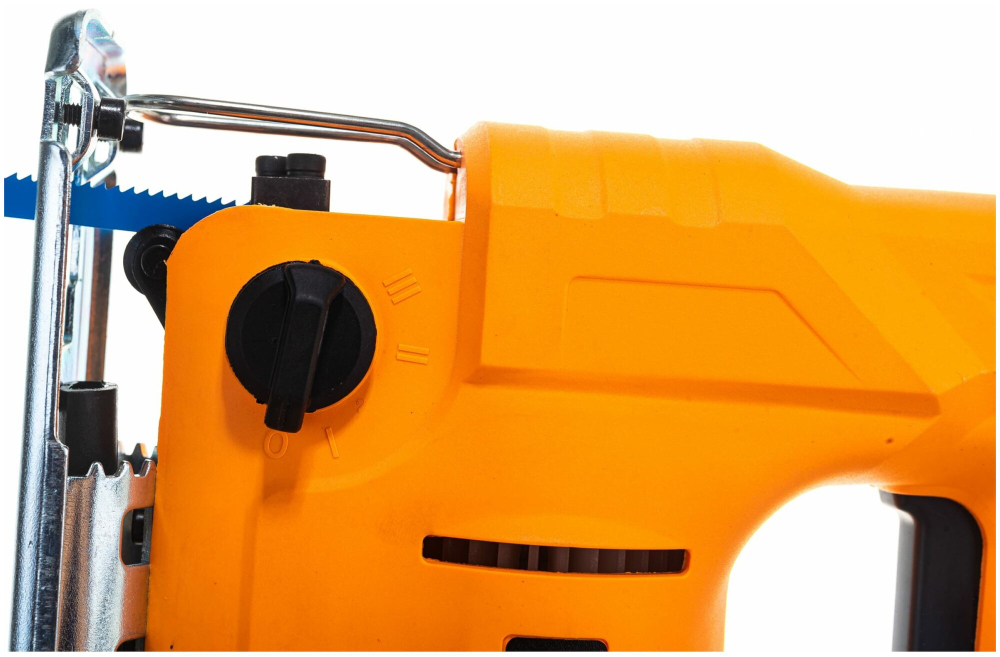 Лобзик Вихрь ЛЭ-80, 750 Вт, глубина пропила до 80мм, маятниковый ход