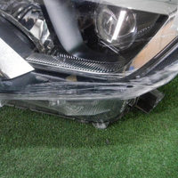 Фара левая Toyota Rav 4 CA40 (2015-2019) LED