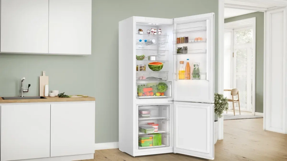 Двухкамерный холодильник Bosch KGN497WDF