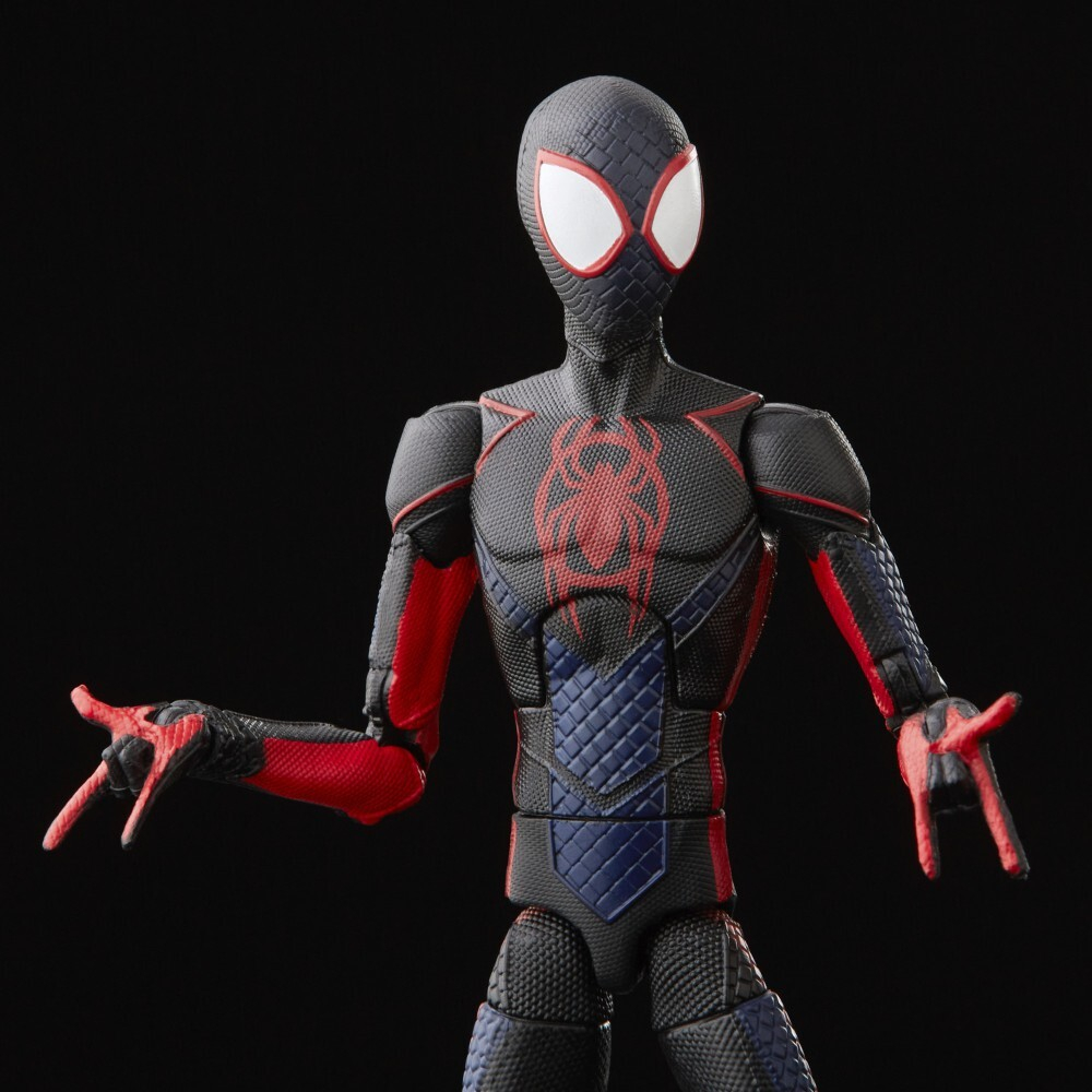 Hasbro Spider-Man - Фигурка Майлза Моралеса высотой 15 см из серии Marvel Legends. / артикул   F3480 F3847  / GTIN 5010994181895