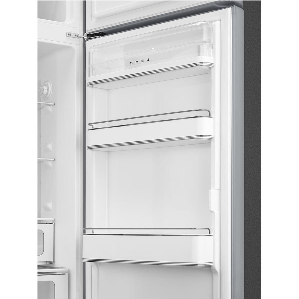 Двухкамерный холодильник Smeg FAB30RSV5 внутри