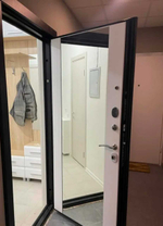 Дверь Входная Лабиринт Бетон С зеркалом Максимум Белый софт