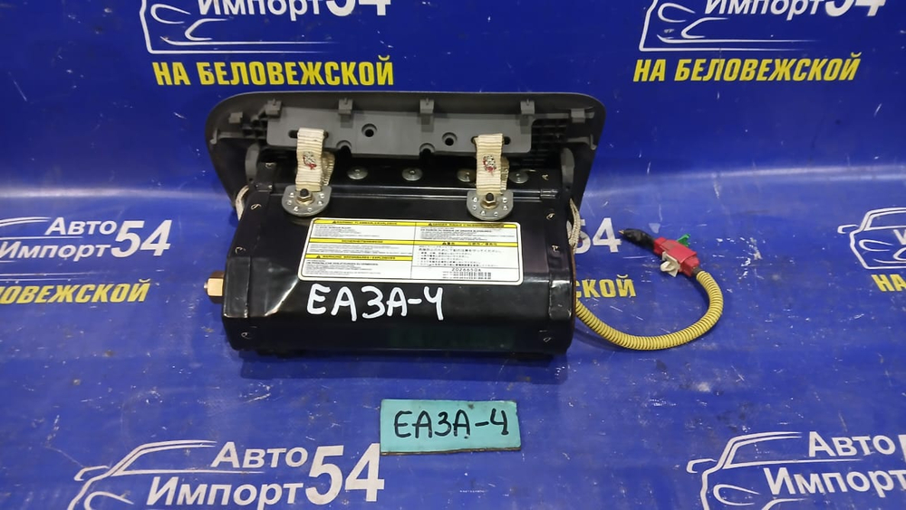 Подушка безопасности пассажирская MITSUBISHI GALANT 1999