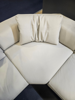 Диван-реклайнер угловой Varenna