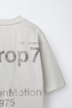 ZARA ФУТБОЛКА С ЭФФЕКТОМ ПОТЕРТОСТИ И НАДПИСЬЮ, ЭКРЮ