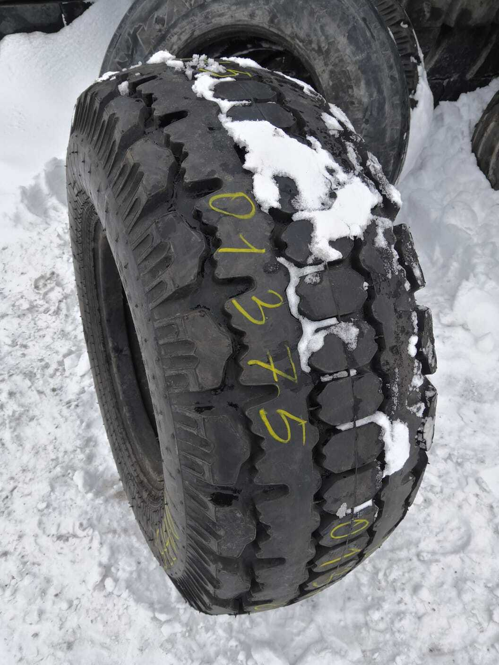 1025х420-457 КШЗ К-83А шина б/у