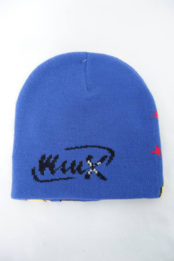 Шапка весенняя на 3 года, новая