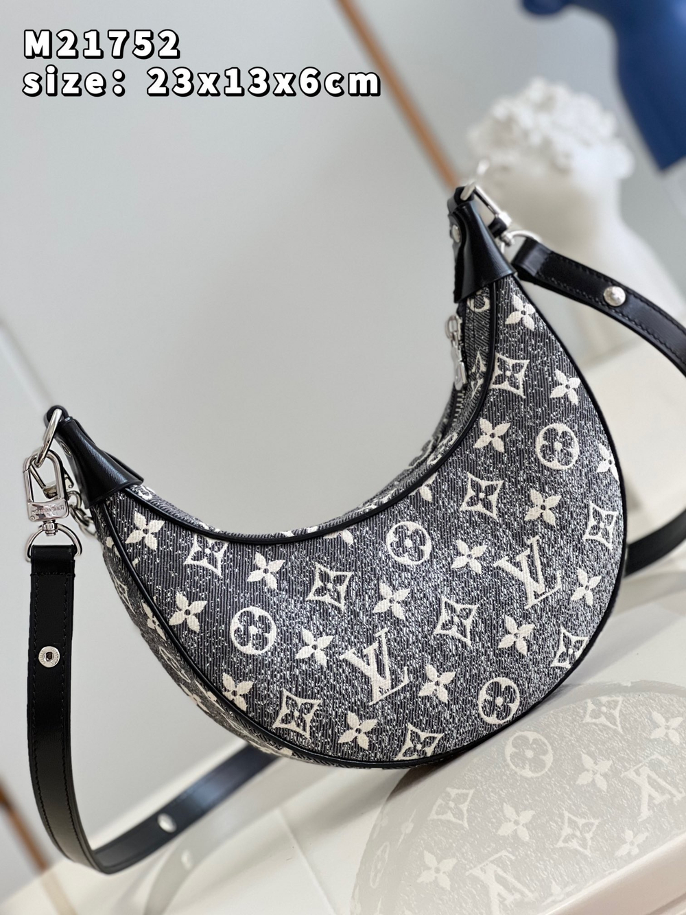 Louis Vuitton Loop Bag