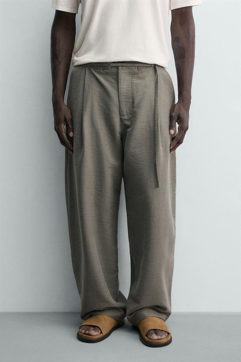ZARA БРЮКИ BALLOON FIT С ЗАЩИПАМИ И ПОЯСОМ, АНТРАЦИТОВО-СЕРЫЙ