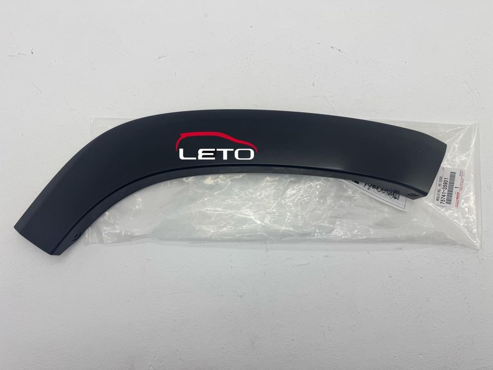 Молдинг двери (RE, RH) 75741-35901 7574135901