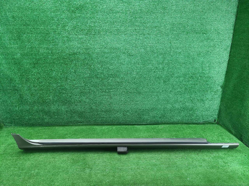 Накладка порога правая Volvo V60 2 (2018-н.в.)