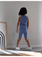 Спортивный костюм для девочки в сад