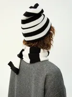 Купить Шапка Kraizy Stripes в полоску черно-белая Шапка Kraizy Stripes в полоску черно-белая