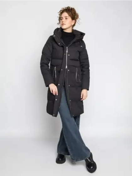 Куртка зимняя удлиненная с капюшоном