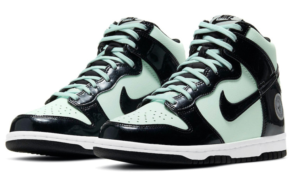 Кроссовки Nike Dunk Barely Green