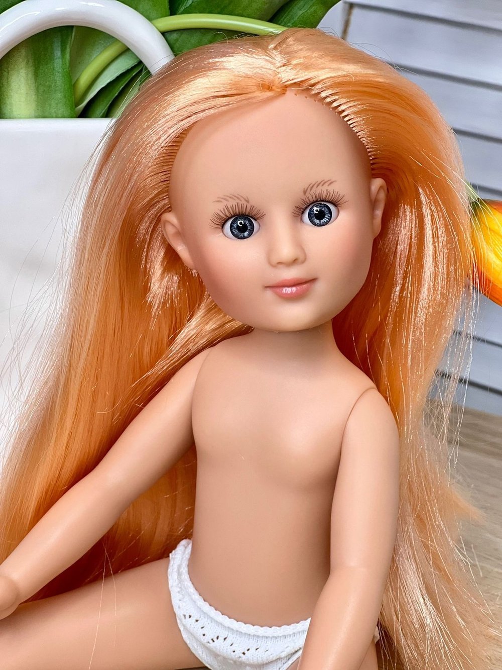 Кукла Nines виниловая 34см Leslie без одежды (1440W5)