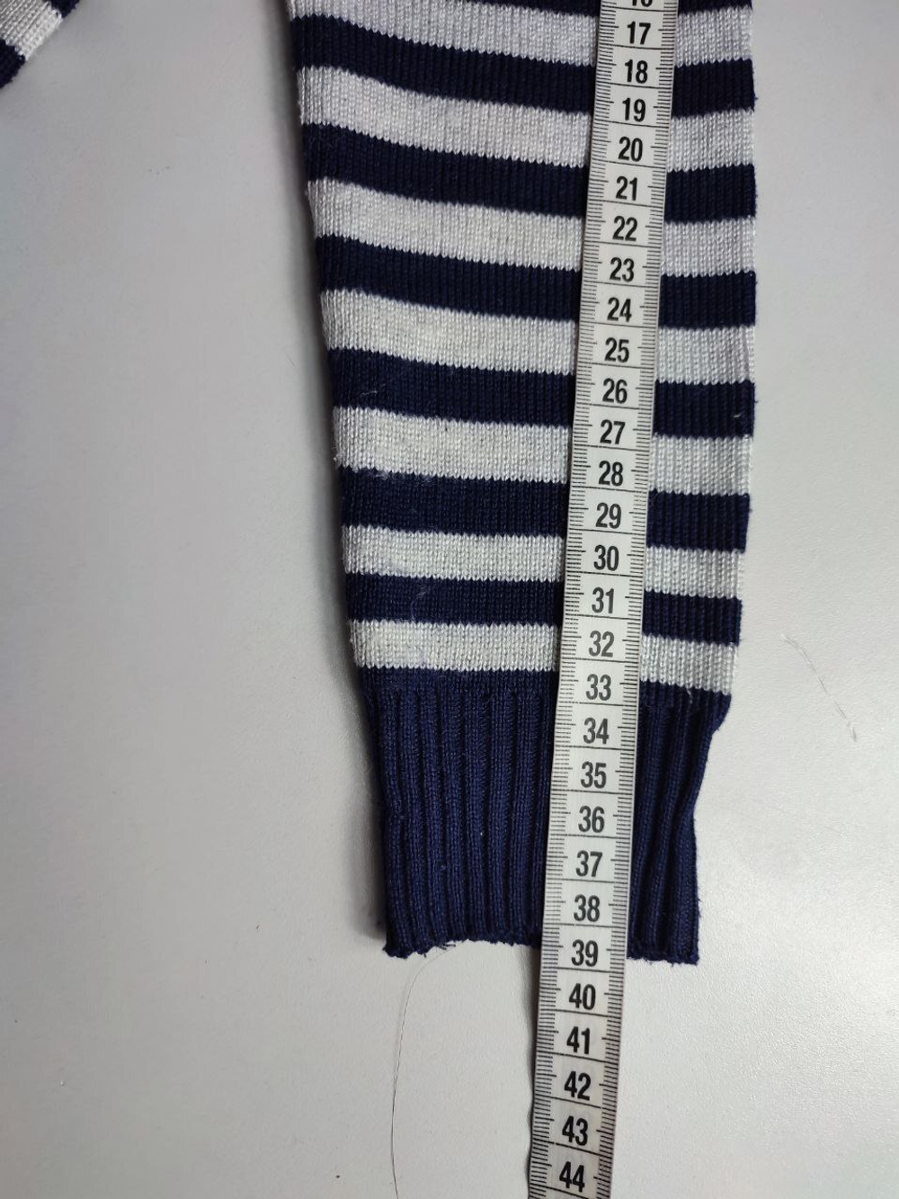 Джемпер в полоску для парня 8-9 лет