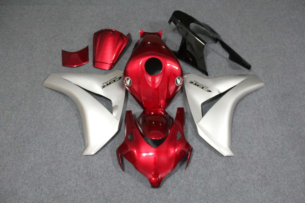 Комплект пластика для мотоцикла Honda CBR 1000RR 08-11 Красно-Серебрянный