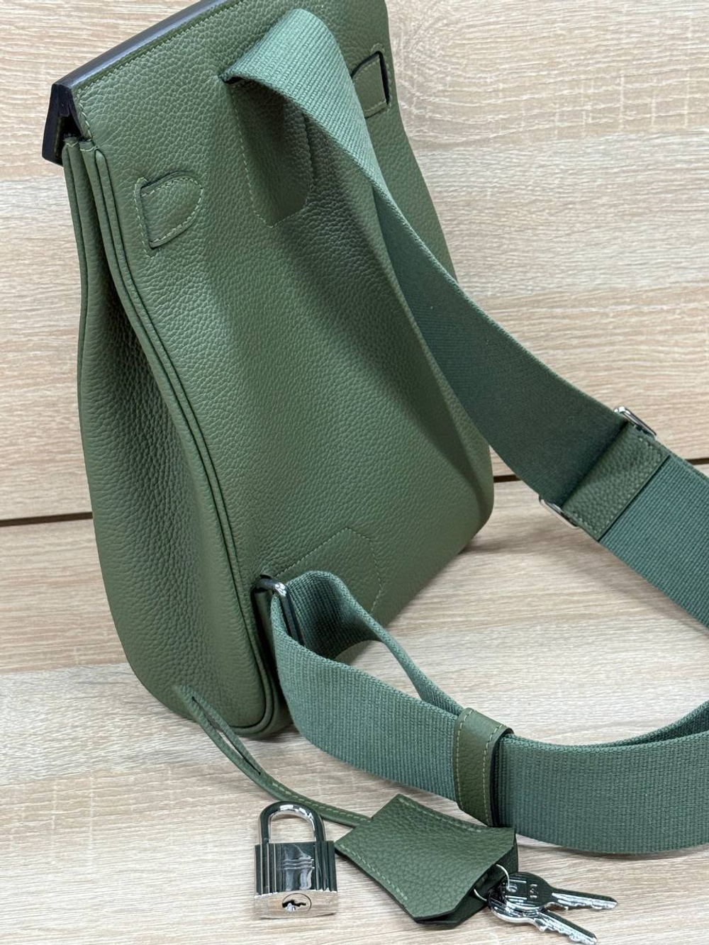 Сумка-слинг Hermes