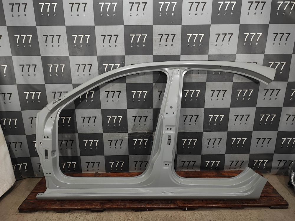 Боковина левая Rapid 2, Polo 6 20-нв Новая Оригинал 60U809605
